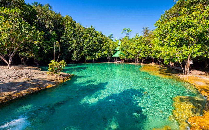 emerald-pool สระมรกต